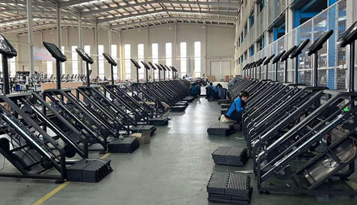 Cómo los Fabricantes Chinos de Equipos de Gimnasio Reducen los Costes Iniciales